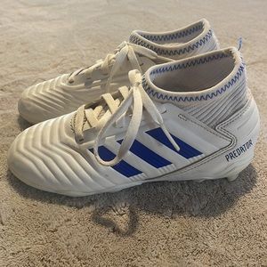 SOLD 🛑Kids Sz 12 Adidas Predator Soccer Cleats